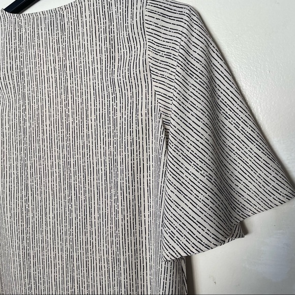 Vici Spontaneity Butterfly Sleeve Striped Blouse Small - Picture 5 of 8